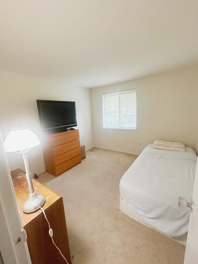 Photo - 8916 Footstep Ct House