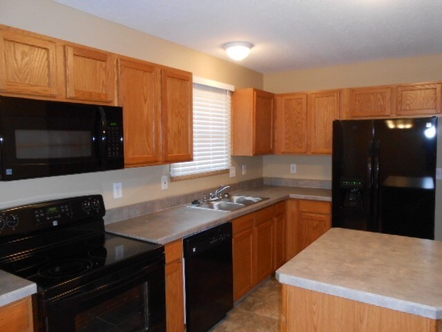 Photo - 406 Green Apple Pl