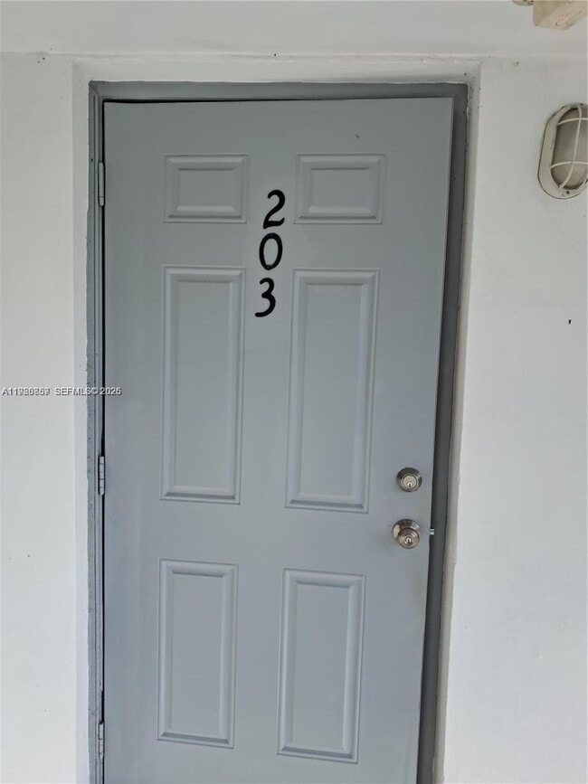 Photo - 2127 Van Buren St Unit 203