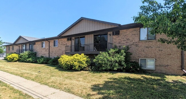 Building Photo - 1720 Porter St SW Unit 9