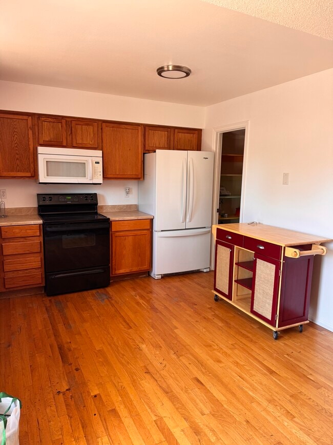 Building Photo - 4108 S Mobile Cir