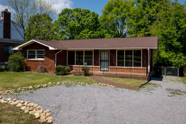 Photo - 1021 Maynor Ave