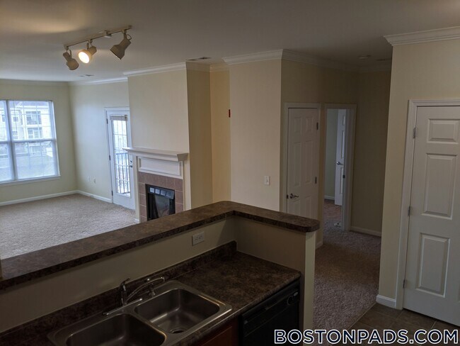 Photo - 311 Lowell St Unit 1318