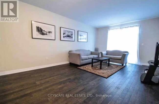 Photo - 4311 Mann St