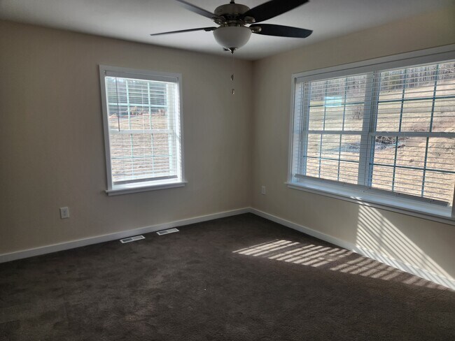 Photo - 30 Ivan Dr Unidad 30 Ivan Drive Rental