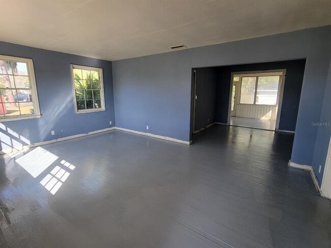 Photo - 7223 N Pearl St