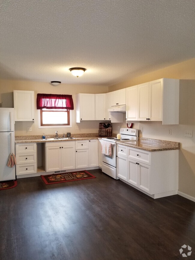 Building Photo - 548 6th St Rental