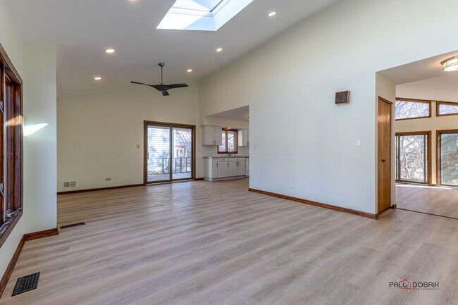 Photo - 2450 Chas Dr