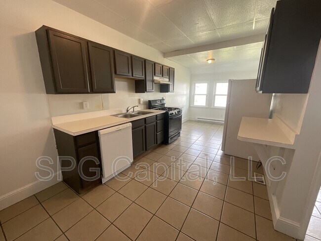 Photo - 275 W Jackson St House