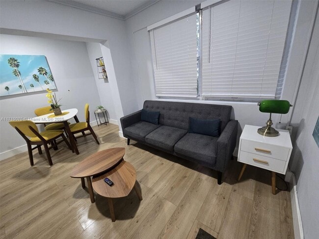 Photo - 845 NW 3rd St Unit B