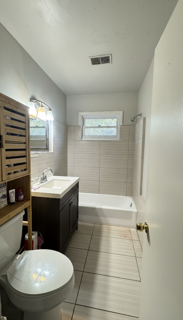 Photo - 935 Baxter St Unit 4