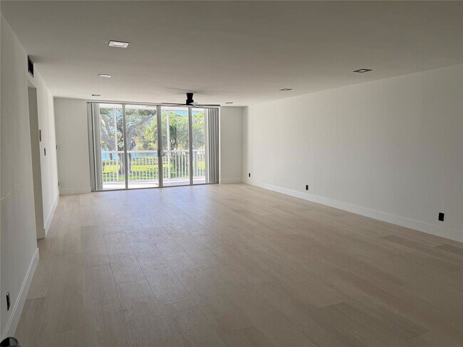 Photo - 3010 N Course Dr Unit 207