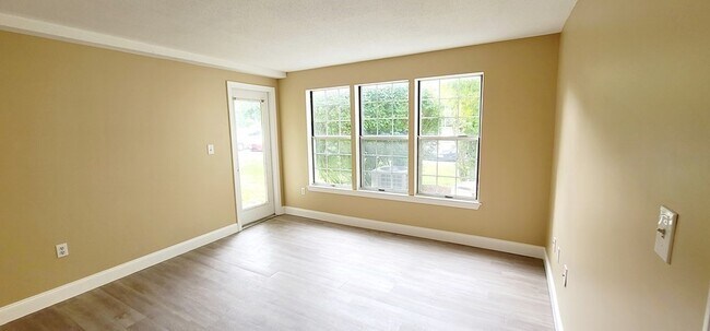 Photo - 2 Squire Ct Unidad 3