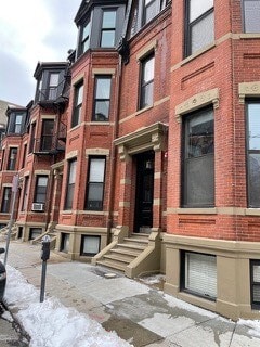 The Hereford - The Hereford Apartments