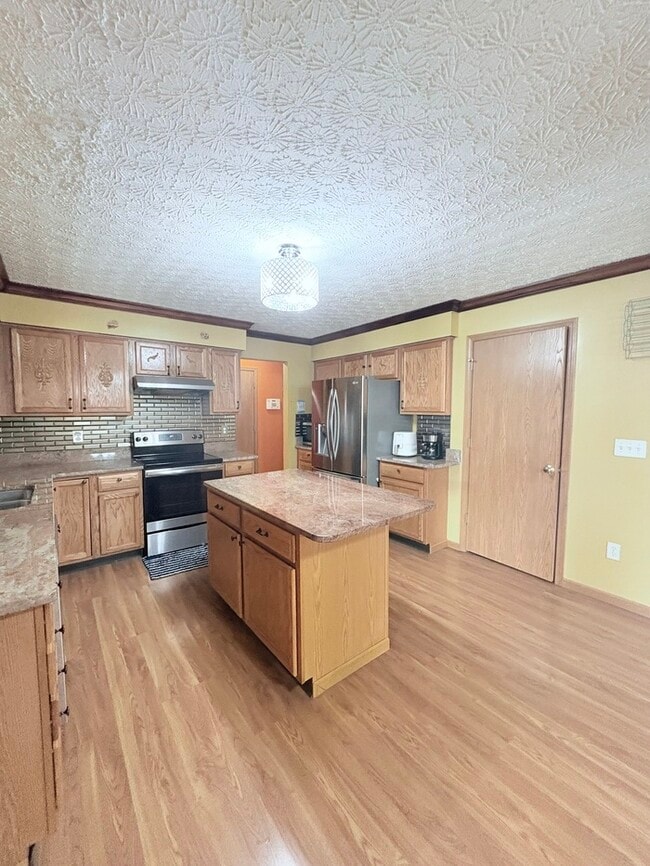 Photo - Furnished 4BR 2 BA Home w/ Covered Patio in Groveport!