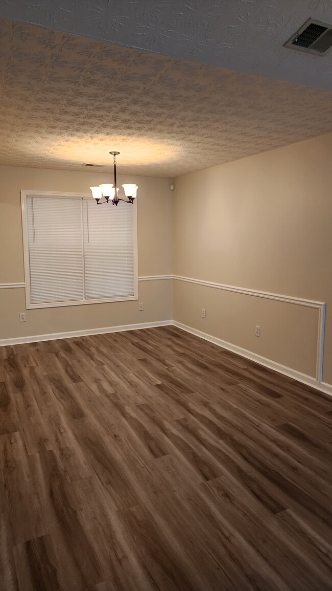 Photo - 45 Spring Valley Way