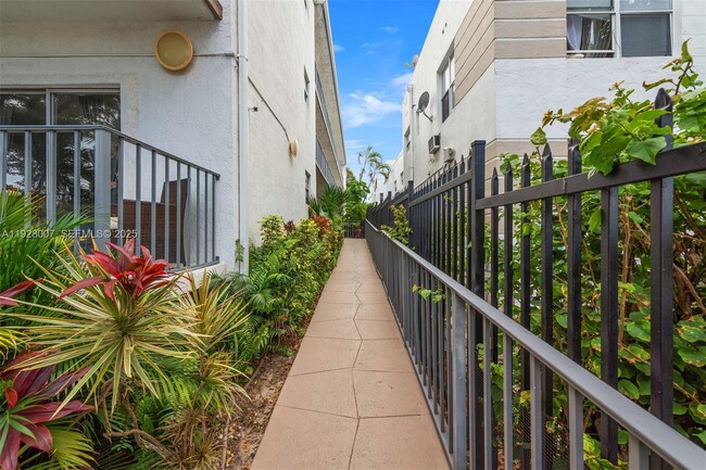 Photo - 750 Michigan Ave Unit 303