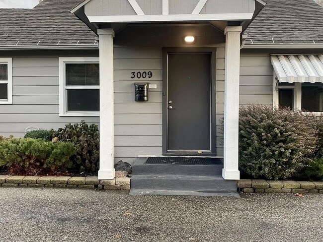 Photo - 1 Bedroom 1 Bathroom Basement Apartment on...