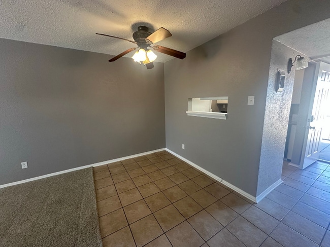 Building Photo - 2114 E Marshall Ave Rental