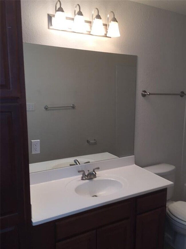 Photo - 2712 San Pedro St Unidad B