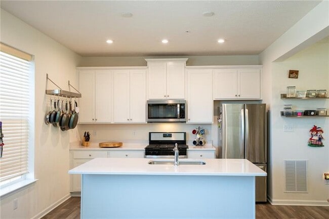 Photo - 108 Sweetwater Dr