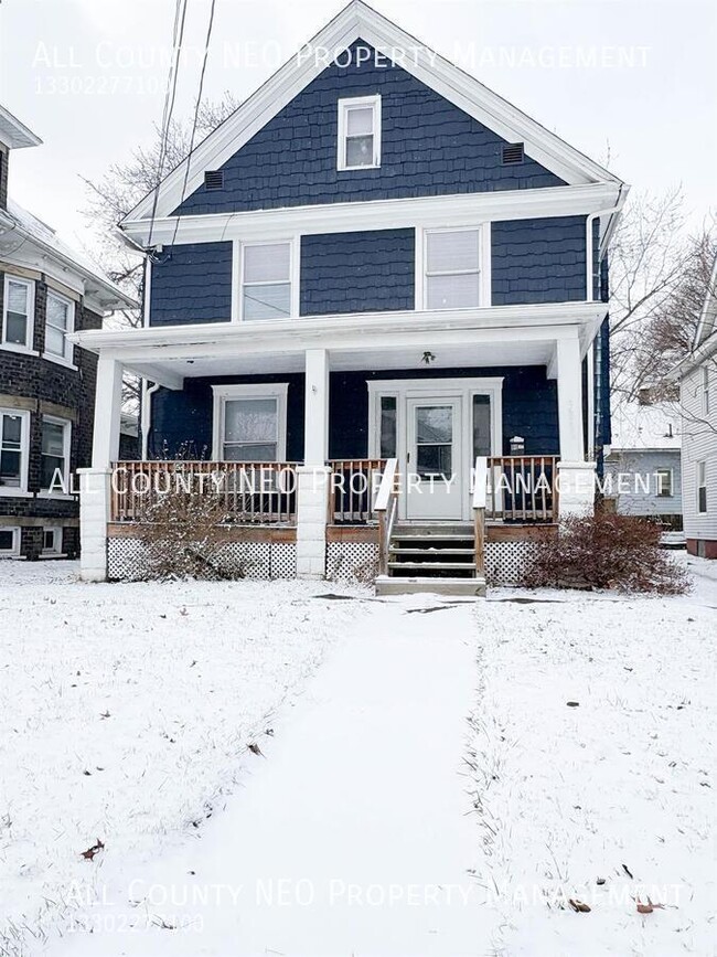 Building Photo - 911 Fulton Rd NW Unit 2