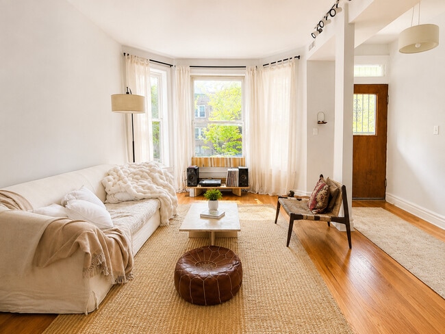 Photo - 2833 N Albany Ave