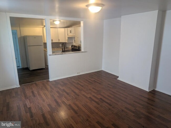 Photo - 219 Wesley St