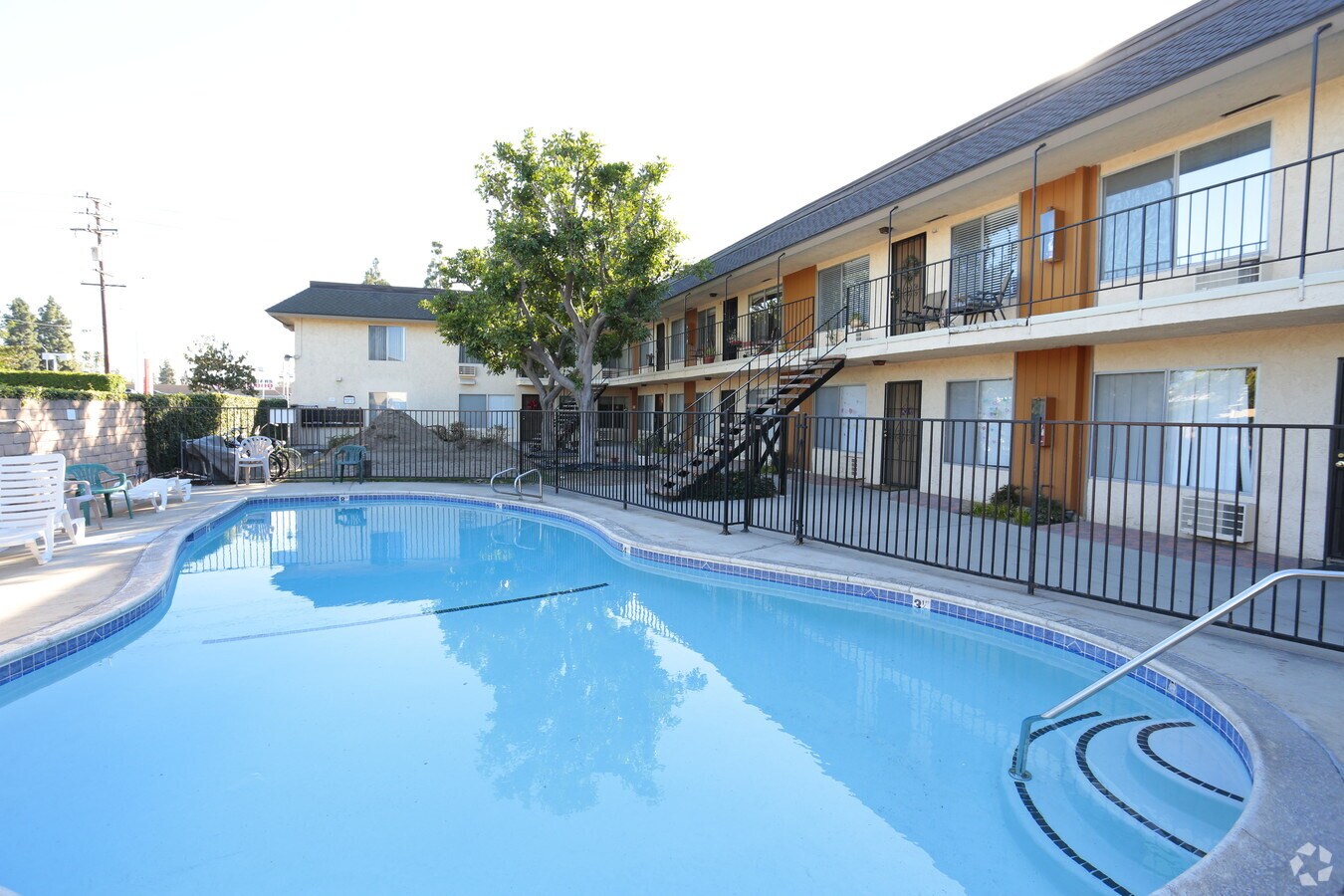 Garden Bay Apartments - Garden Bay Apartments