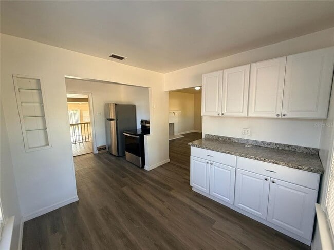 Photo - 4615 Wishart Blvd