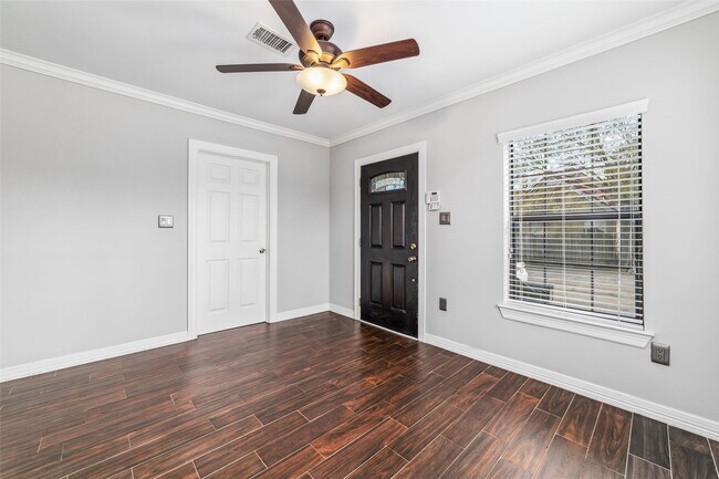 Photo - 5012 Irvington Blvd