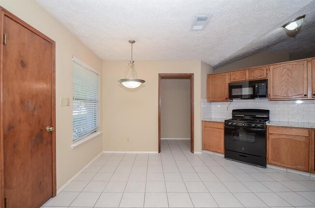 Photo - 1319 Silver Morning Dr