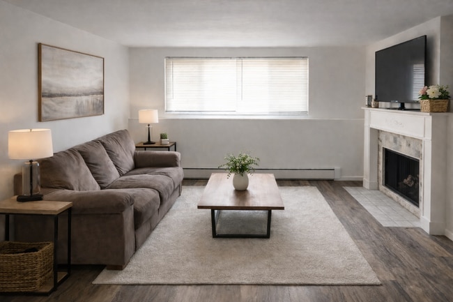 Building Photo - 2145 King St Unit 02