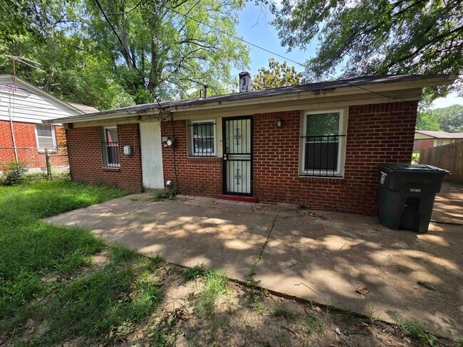 3614 Mary Cove