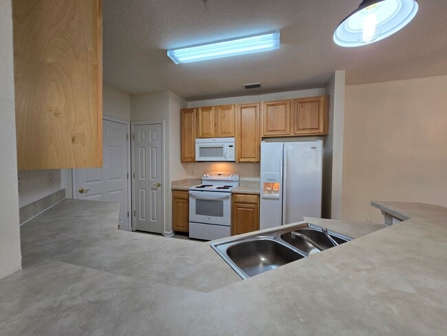 Photo - The Preserve at Oakleaf 1/2 Off June Rent Unit 1824