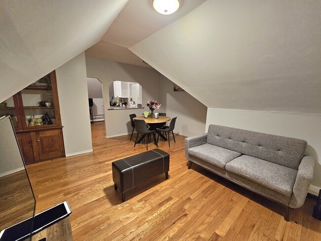 Photo - 25 Amherst St Unit 4