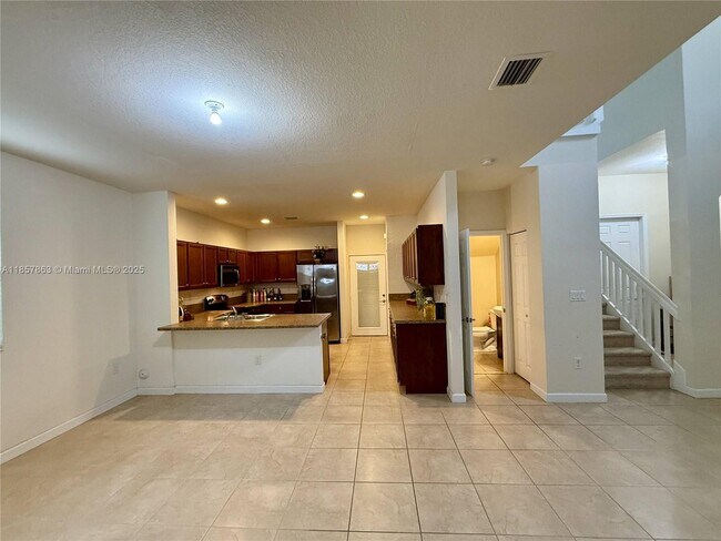 Photo - 698 SE 34th Terrace