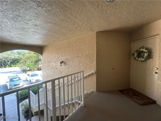 Photo - 6880 Huntington Lakes Cir Unit 203