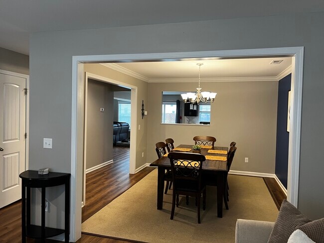 Photo - 934 Native Rye Wy