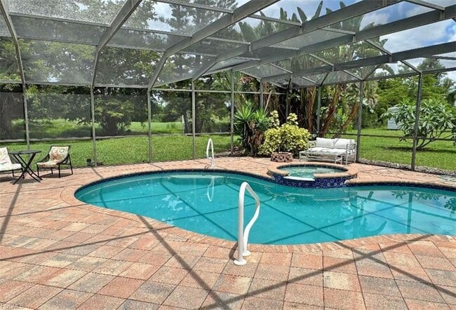 Photo - 4528 Country Club Blvd