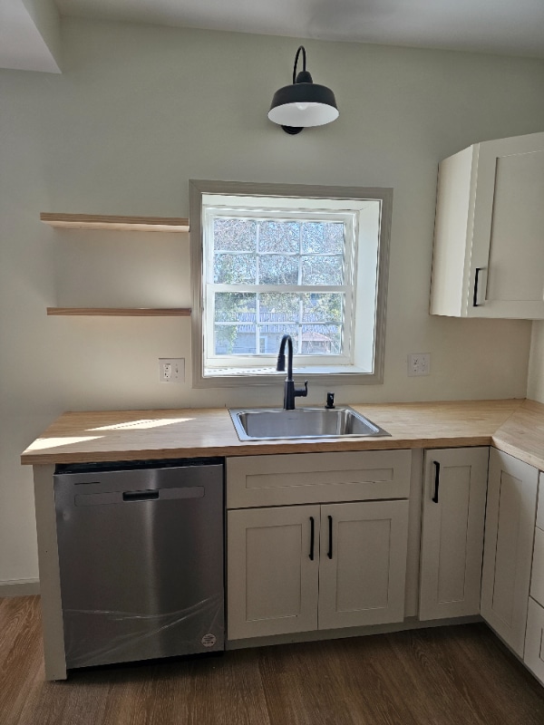 Photo - 279 Reservoir St