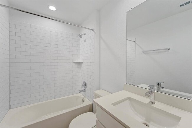 Photo - 7815 Elm Birch Ln