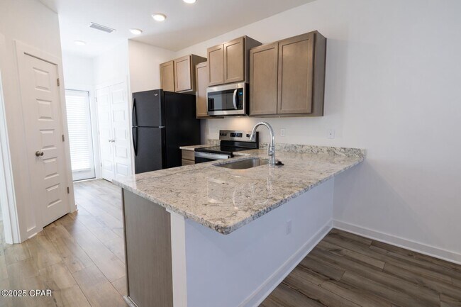 Photo - 5860 Tyndall Pkwy