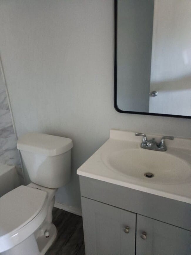 Photo - 1606 SE 61st St