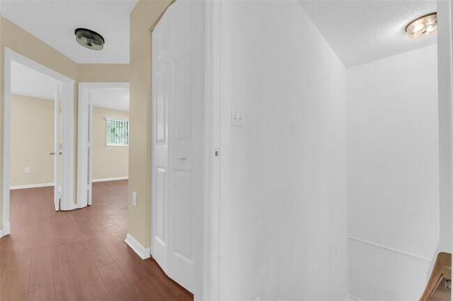 Photo - 9745 NW 37th St
