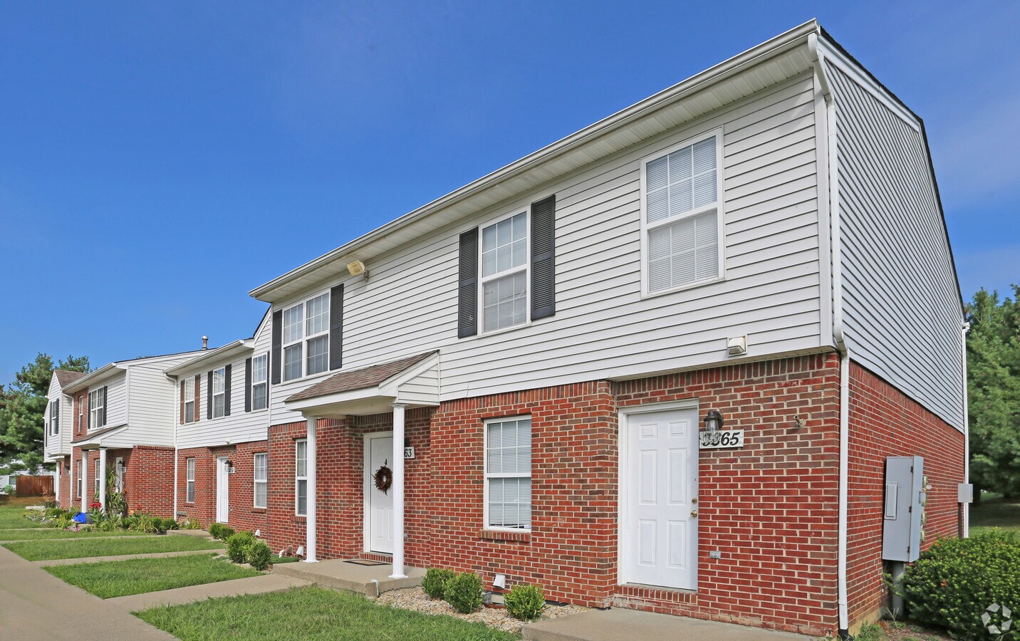 Little Creek Townhomes - Little Creek Townhomes