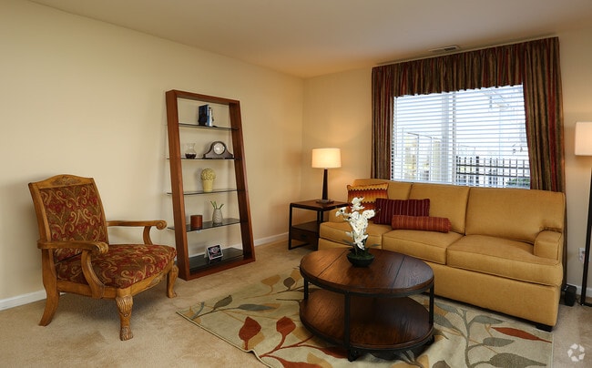 Living Room - New Yorker 2bdrm