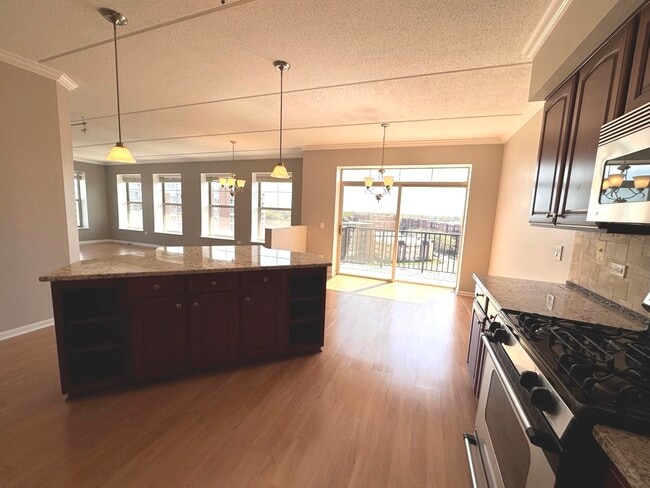 Photo - 656 Pearson St Unit 701C