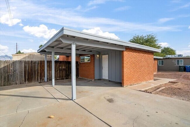 Photo - Great Eastside Home!