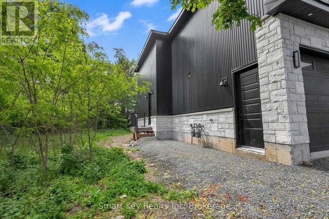 Photo - 125 Brae Cres